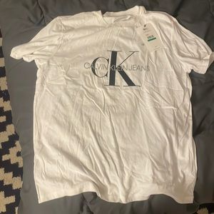 Calvin Klein T Shirt
